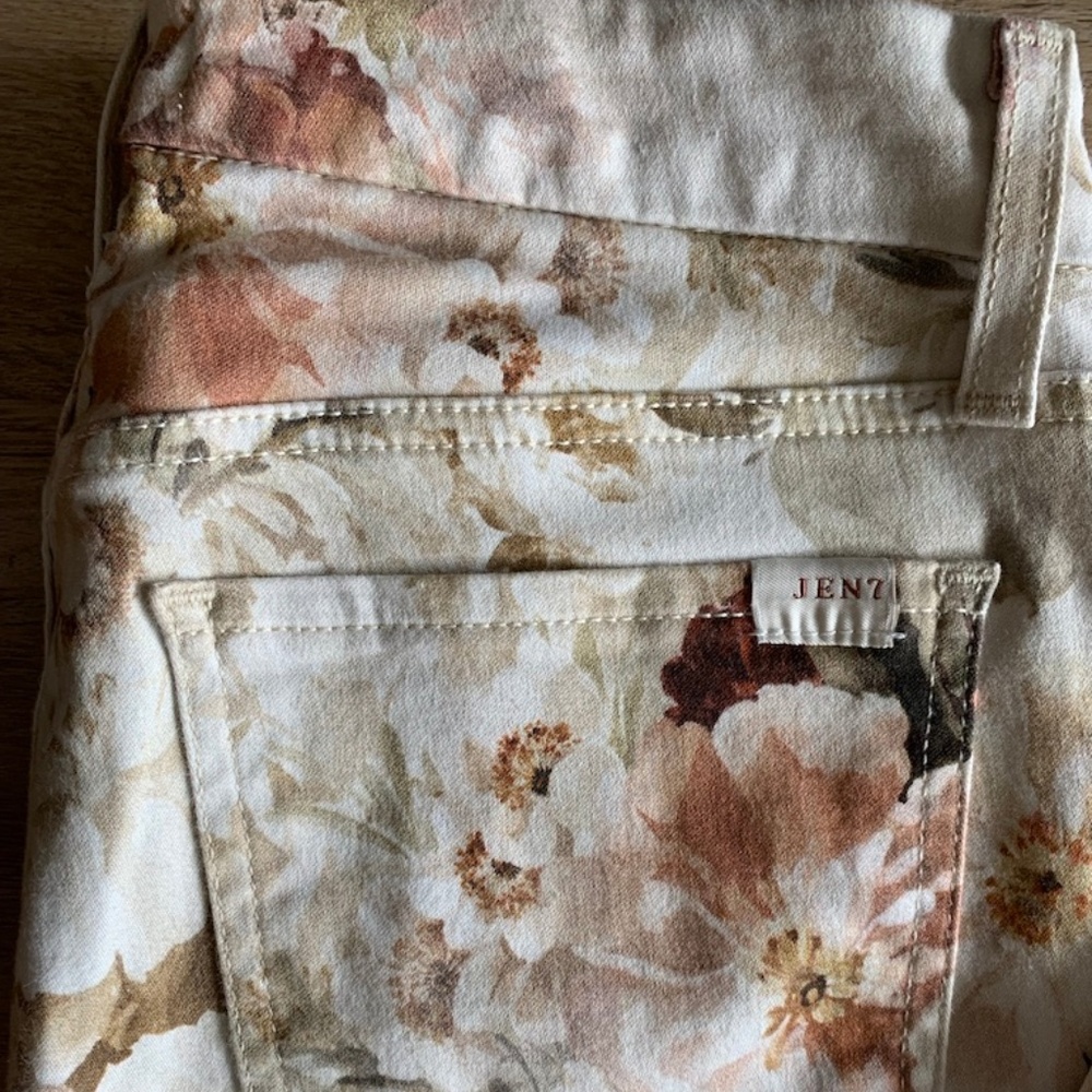 JEN7 Floral Ankle Style Jeans